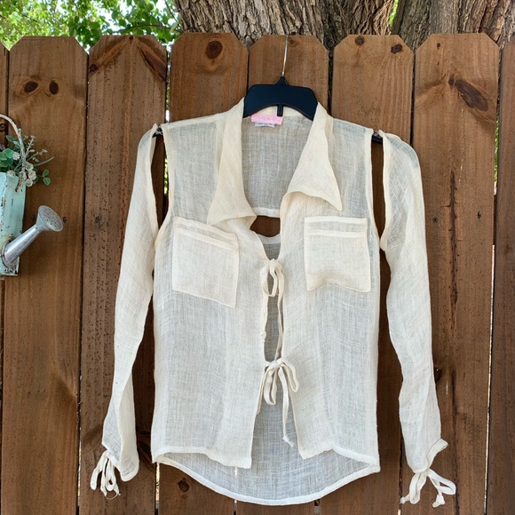 Vintage MANOLO Made in USA detachable-sleeve blouse. - Picture 4 of 15